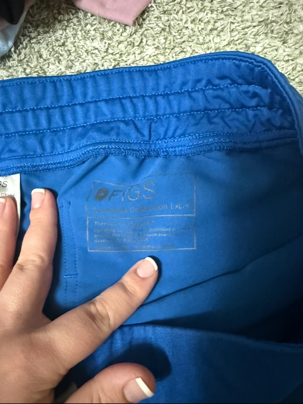 Figs Women’s Jogger Style - Picture 2 of 2